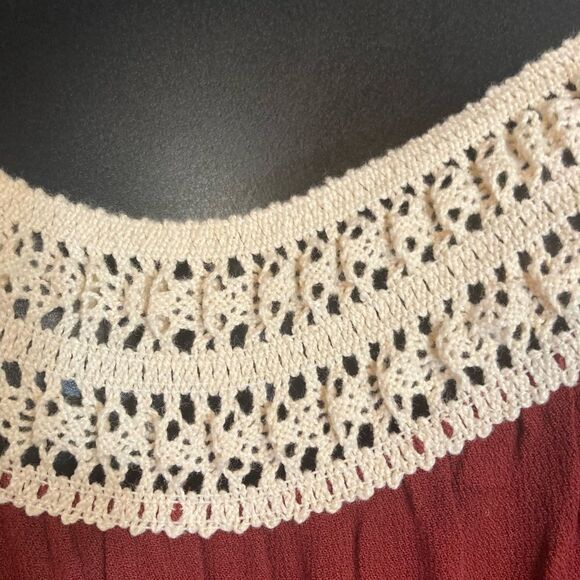 Forever 21 crochet red off shoulder blouse - Picture 4 of 6